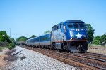 RNCX 1755 leads train #72 out of Salisbury 